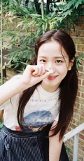 女子演唱组合BLACKPINK成员金智秀清新写真，舞台照图集