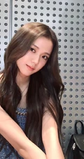 女子演唱组合BLACKPINK成员金智秀清新写真，舞台照图集