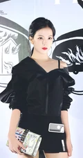 女子演唱组合BLACKPINK成员金智秀清新写真，舞台照图集