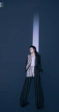 秦岚又酷又美杂志写真，多种街头风潮流造型，打造千变女人