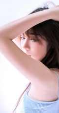 脸蛋有点小微胖16岁少女清纯气质女生肩带背心短裤唯美写真