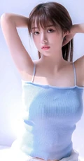 脸蛋有点小微胖16岁少女清纯气质女生肩带背心短裤唯美写真