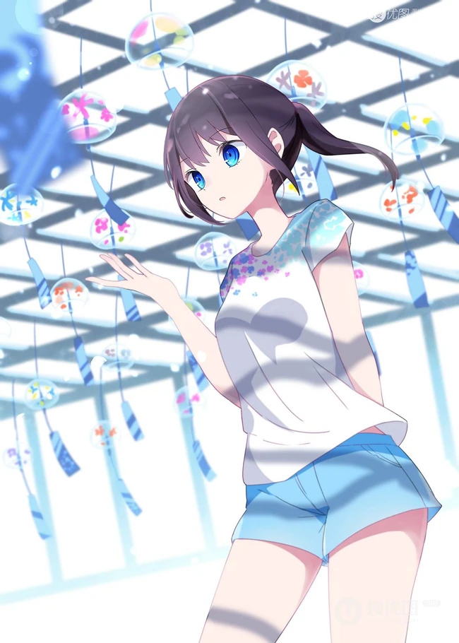 夏日的风铃是不是特别的悦耳？二次元动漫女生和风铃唯美插画图片