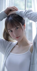 你每次抬手挺胸的样子都很动人，傲人胸围漂亮浅粉女生沙发写真图片