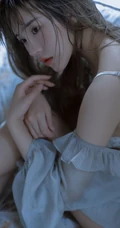 抬手伸懒腰的性感漂亮美腿小蛮腰美女2k高清手机壁纸图片