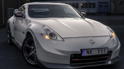 白色车身尼桑（Nissan）370Z跑车帅气桌面壁纸合集