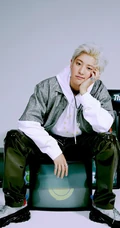 EXO-SC小分队成员朴灿烈、吴世勋回归预告照片，二人同框帅气十足