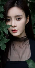 王瑞子清冷气质优雅长发写真，在枝叶后的女生王瑞子户外写真美图