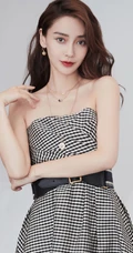 angelababy气质优雅礼裙条纹长裙写真图片