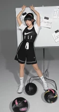 程潇时尚多变服饰造型酷美写真，运动装，潮流装完美驾驭