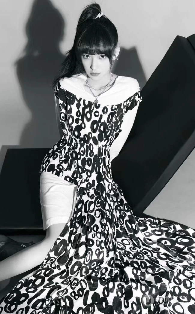 程潇时尚多变服饰造型酷美写真，运动装，潮流装完美驾驭