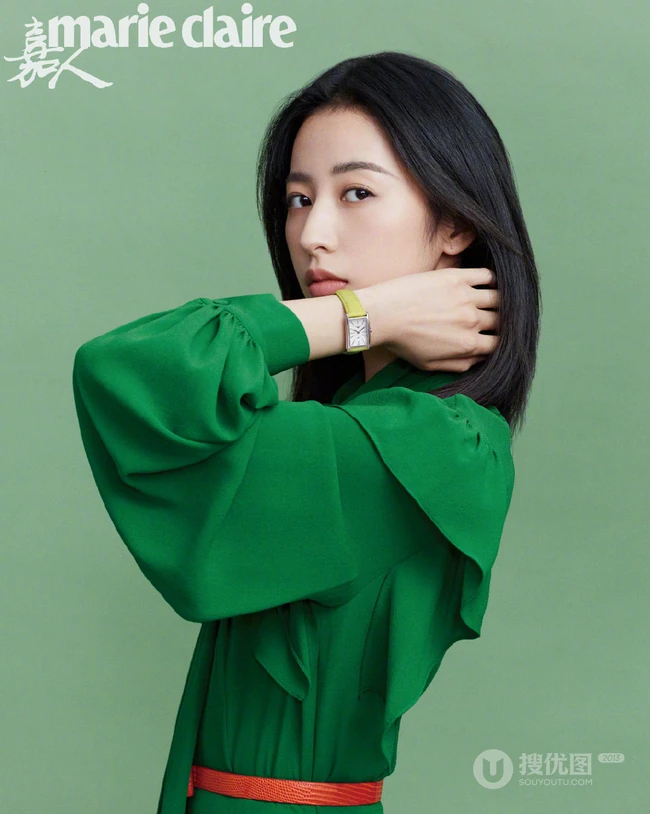 周雨彤多款时尚长裙优美杂志写真图集
