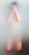 看了很解压，能让人内心平静的欧美美女摄影手机壁纸图片