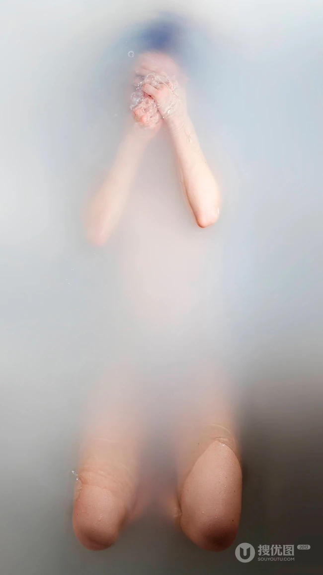 看了很解压，能让人内心平静的欧美美女摄影手机壁纸图片