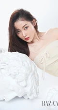 张天爱如花美照，多套气质裙装服饰诠释夏日浪漫