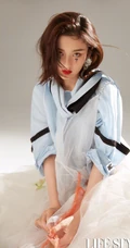 宋祖儿雀斑妆造型酷美个性杂志写真图片