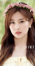 韩日女子演唱组合IZ*ONE全员12名女生最新写真图片合集