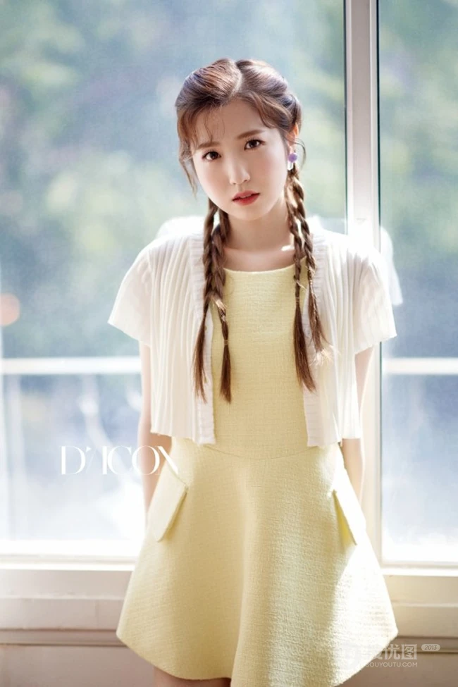 韩日女子演唱组合IZ*ONE全员12名女生最新写真图片合集