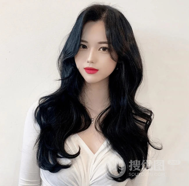 提升颜值必备! 洋气时尚妩媚的长卷发，这样的卷发发型，真是太美了 第10张