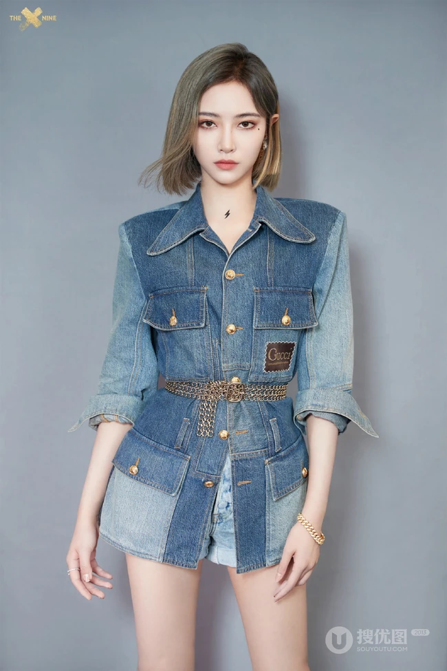 THE9女团成员个人写真照，9位女孩各展不同优雅，动人，酷美姿态