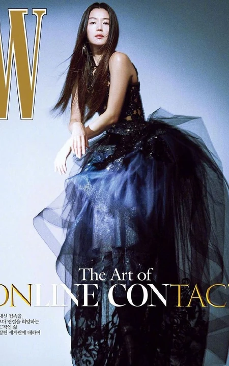 韩国女星全智贤全新《W Korea》杂志8月封面时尚写真大片