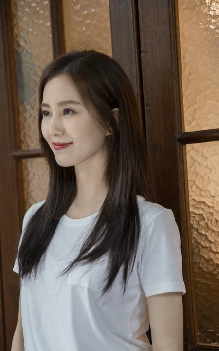 刘诗诗温婉气质，浅笑动人写真图片