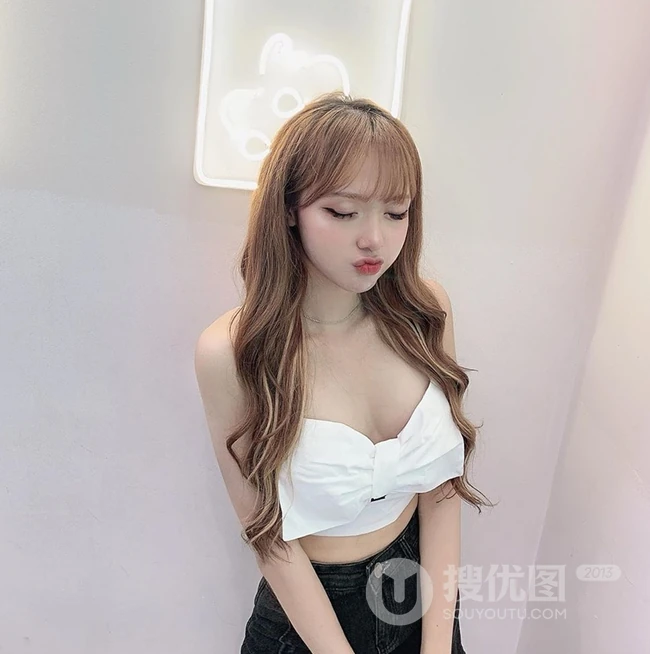 洋气，清新，气质，又不失气质的长卷发，超气质长卷发女生发型写真参考 第14张