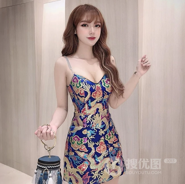 洋气，清新，气质，又不失气质的长卷发，超气质长卷发女生发型写真参考 第13张