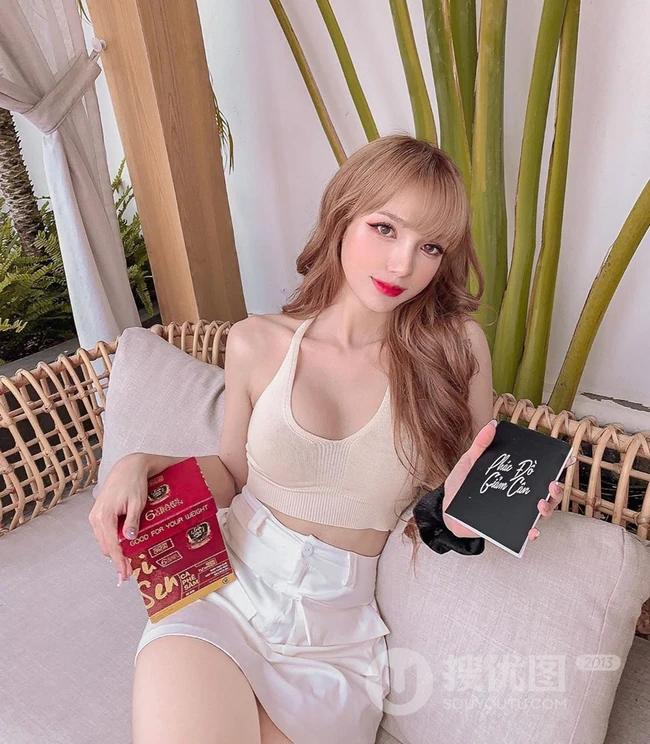 洋气，清新，气质，又不失气质的长卷发，超气质长卷发女生发型写真参考 第8张