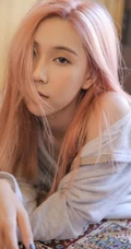 创造营2020女生成员舒一灵染发发型时尚个性写真美照
