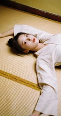 安泳畅日系风格榻榻米写真唯美图片