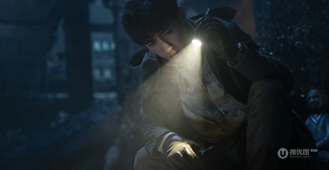 朱一龙主演的电视剧《盗墓笔记重启》高清剧照图片