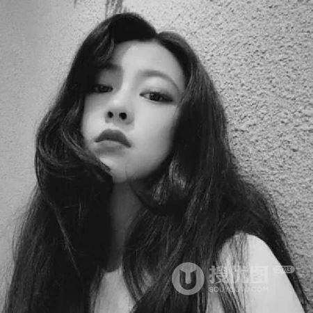 纯黑白女生头像，女生专用高冷，伤感，背影等真实女生黑白头像图片