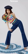 戴燕妮时尚百变少女感十足写真，多套服饰，诠释个性时尚阳光女孩魅力