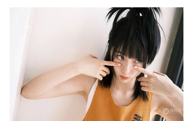 江苏女演员成果元气可爱多套居家休闲装扮写真照片