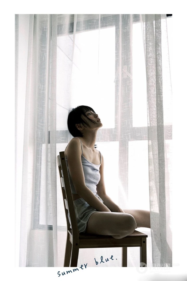江苏女演员成果元气可爱多套居家休闲装扮写真照片