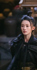 李沁《锦绣南歌》或雍容华贵古装、或英姿飒爽侠女风居家图片