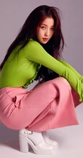 虞书欣精彩OK杂志写真，不同服饰展现多样青春少女时尚魅力