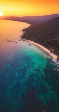 大海礁石，海边的悬崖手机壁纸