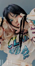 19岁庄达菲多套不同裙装服饰清纯复古写真杂志图片