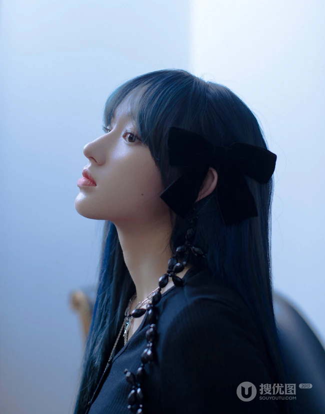 程潇个性酷美&ldquo;时光邮局&rdquo;主题杂志短裙系列写真大片