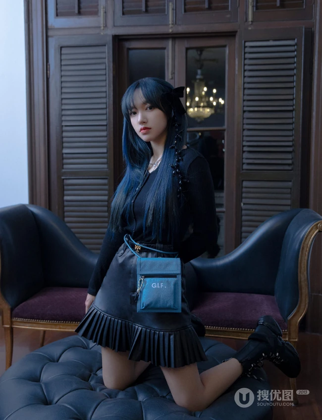 程潇个性酷美&ldquo;时光邮局&rdquo;主题杂志短裙系列写真大片
