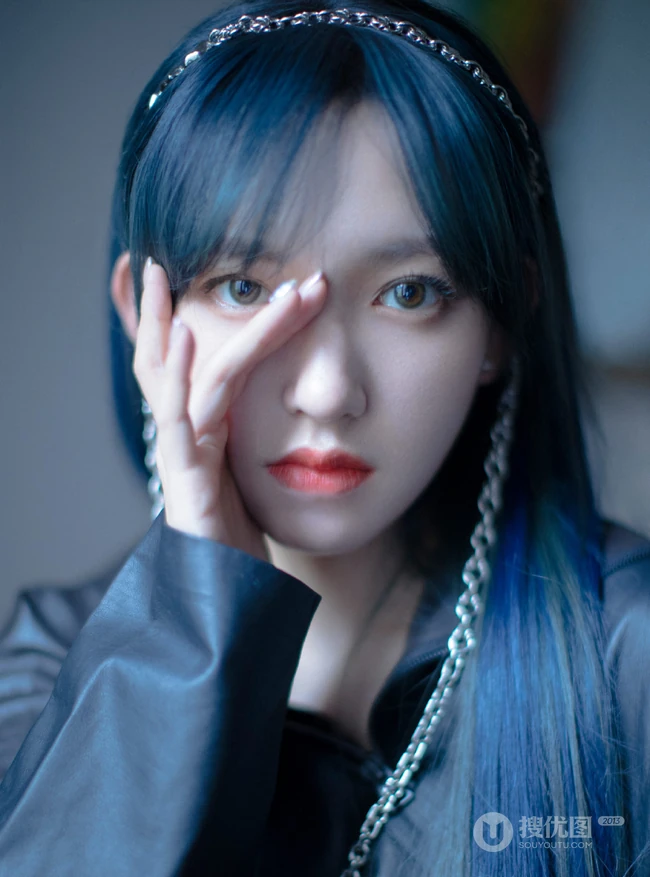 程潇个性酷美&ldquo;时光邮局&rdquo;主题杂志短裙系列写真大片