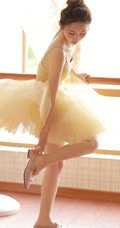 喜欢跳舞的女孩身材都这么好吗？舞蹈服少女练习室唯美高清写真图集