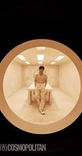 蔡徐坤全新杂志写真，以鱼眼镜头的视觉感官，诠释潮流时尚