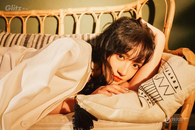 费沁源写真，SNH48 TEAM XII的可爱女生成员之一费沁源图片