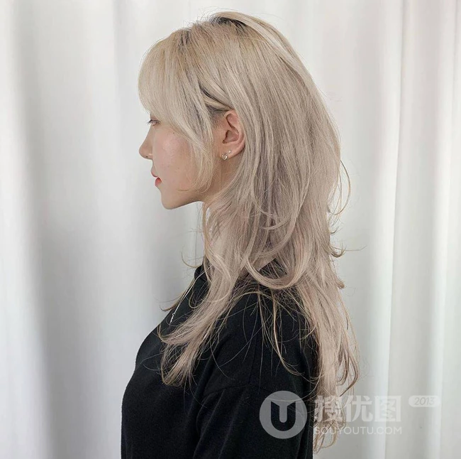 复古潮流，女生时尚发型的另类诠释，一组20张长发高碎发女生发型图片 第4张