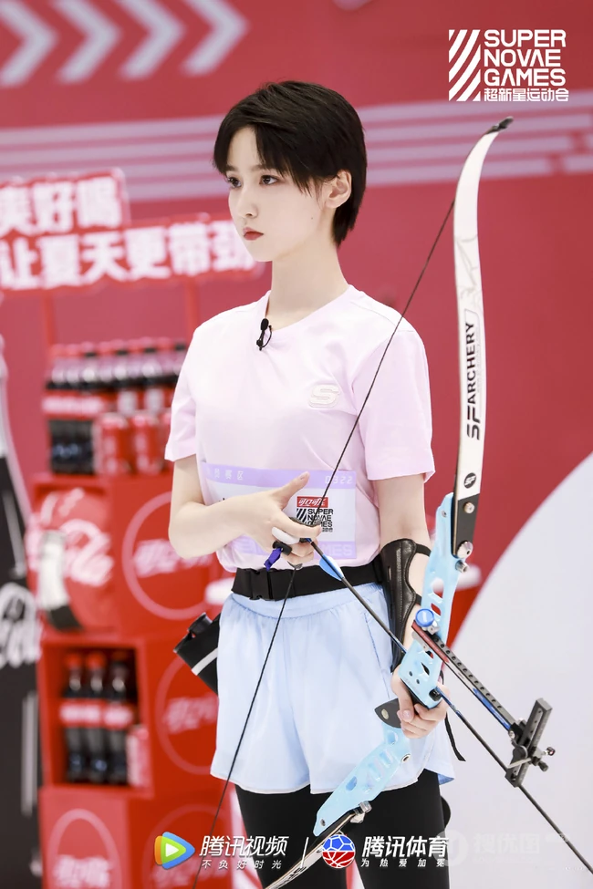 成果会射箭？成果《超新星运动会》酷美射箭运动剧照图片