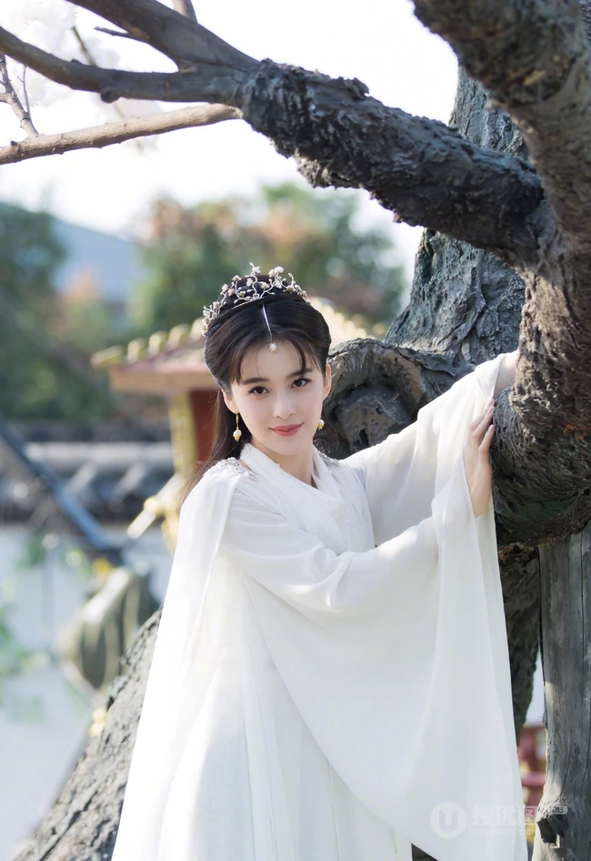 赵樱子古装美照，赵樱子《哪吒降妖记》白泽仙气飘飘写真剧照