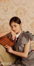 周洁琼柔美写真，多套服饰，知性优雅动人心弦
